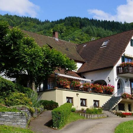 Landgasthof Gruener Baum Badenweiler Esterno foto
